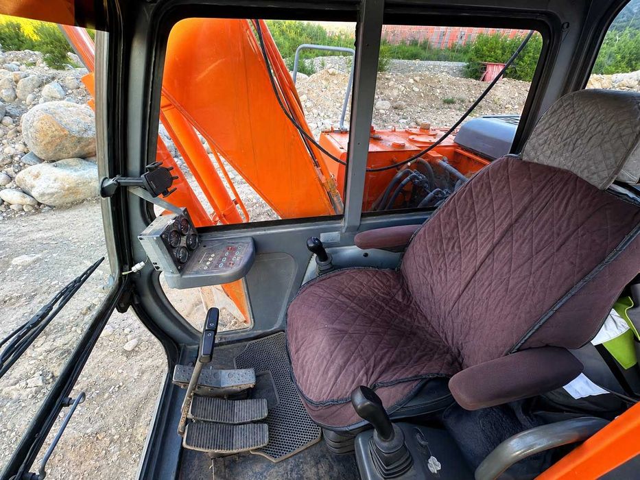 Экскаватор JCM 913  в рабочем состоянии  2007 г.
