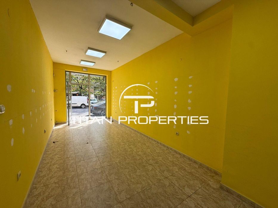 Дава се под наем Магазин в Бургас, Център - 90 кв.м за 1000 € - Снимка #2
