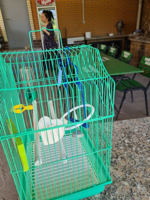 Продам клетку для попугая