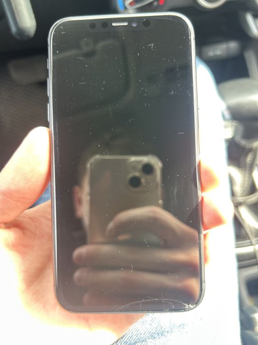 iPhone 11 черный