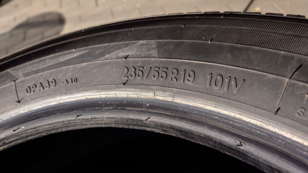 Продаю Шины Toyo