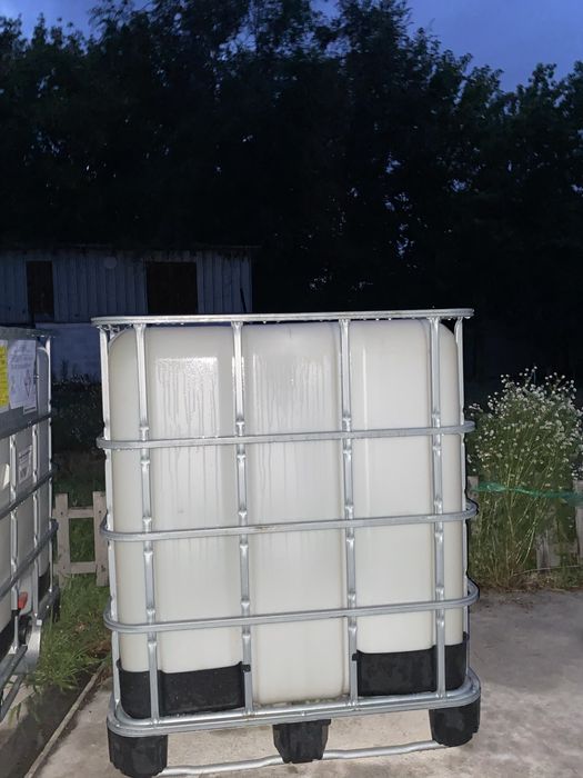 Полевные ёмкости 1000 литровые.