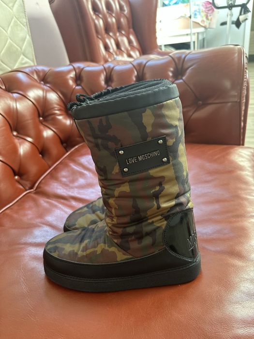 Ghete de zapada Love Moschino, noi, fara etichete, marimea 37-38.