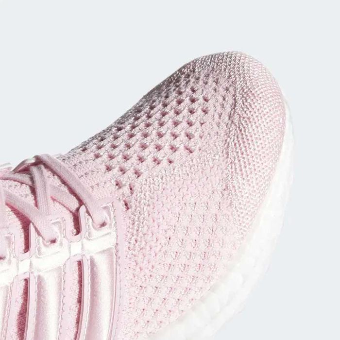 Дамски маратонки  ADIDAS ULTRABOOST DNA 5.0  Оригинални  EU39 1/3 -40 2/3