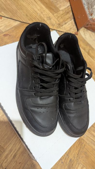 Чёрные кеды сорок первый размер