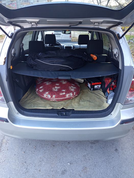 Toyota Corolla verso 1.8 vvti, бензин/газ, 2005 г.