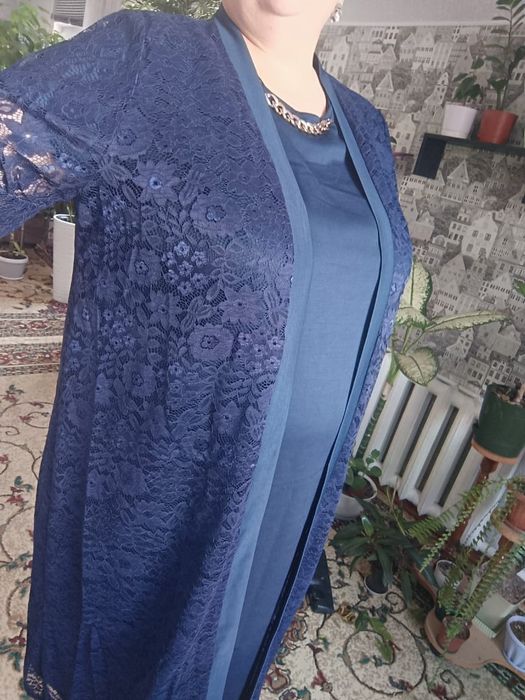 Продам недорого новый платье