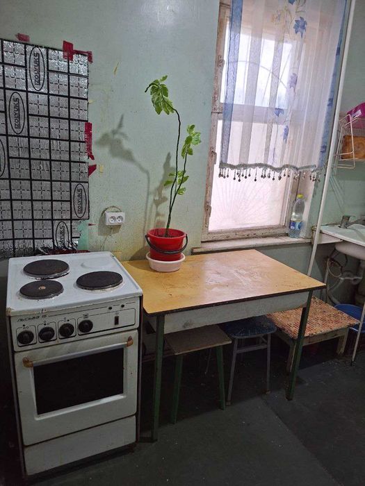 СЕРГЕЛИ-8 «ХОКИМИЯТ»  2-комнатная, (65м2). Можно под Офис. (СВОЯ)