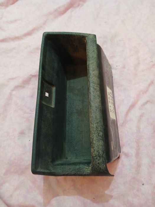 Карман предохранителей Фольксваген Джета