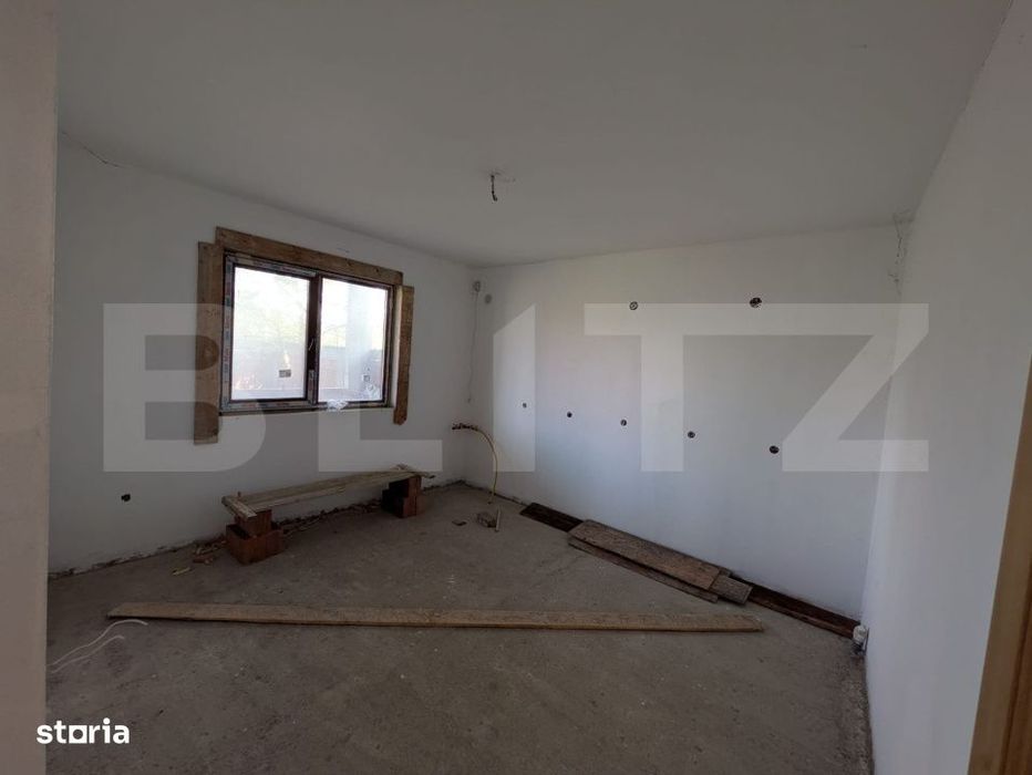 Casa semi-finisata de vanzare, 299 mp, zona Moreni