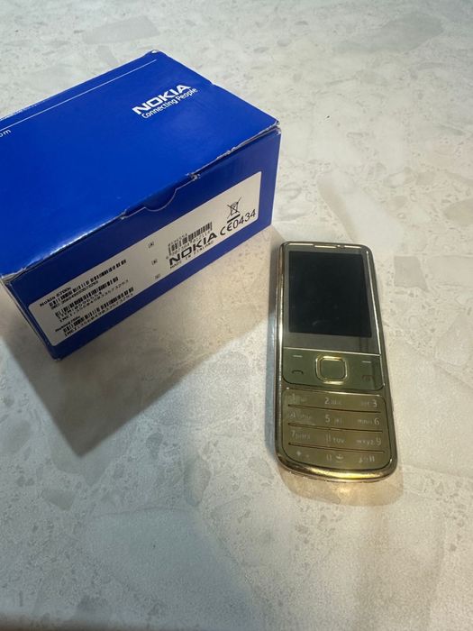 Nokia 6700 gold classic
