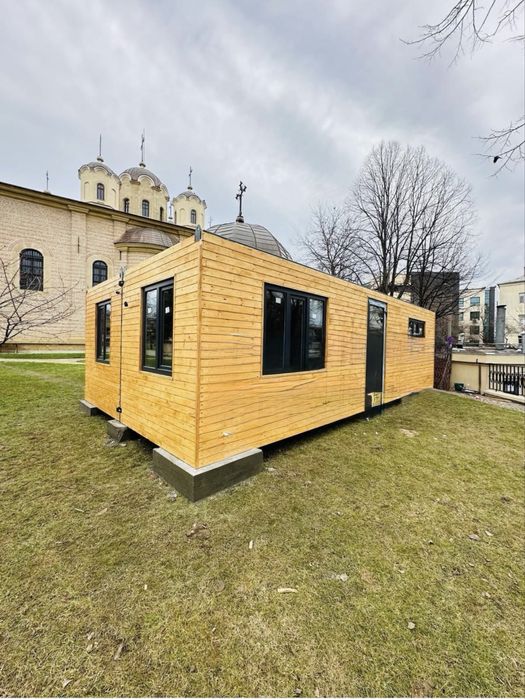 Vand containere suprapuse si lipite