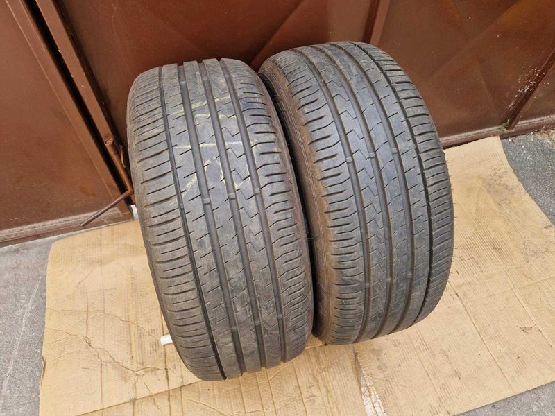 2 Falken R18 235/50
летни гуми
DOT5118