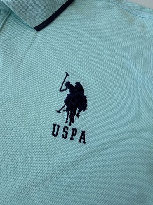 Синя тениска с яко  USPA размер S