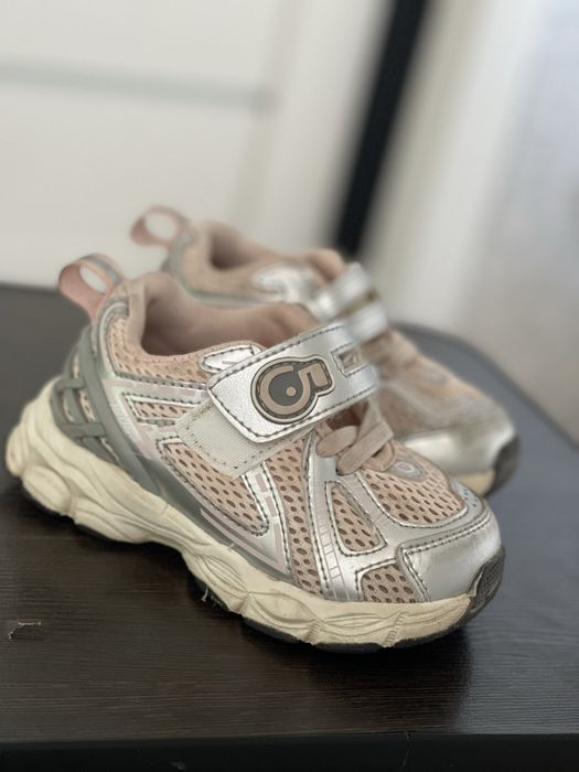 Кроссовка для девочек