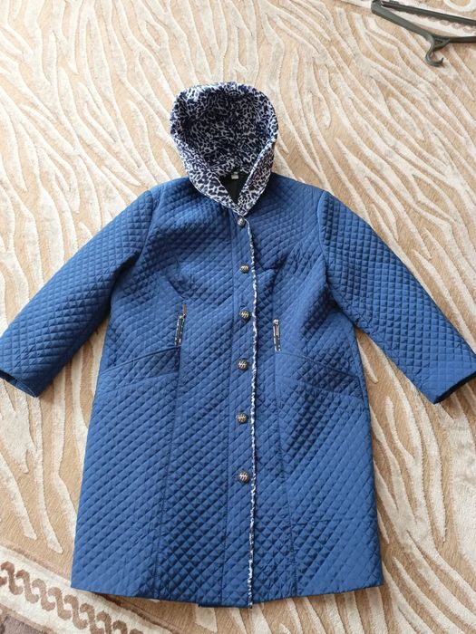 Продам пальто весеннее