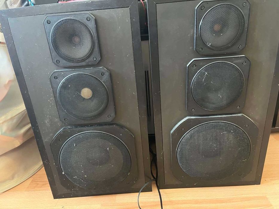 Продавам музикална апаратура.