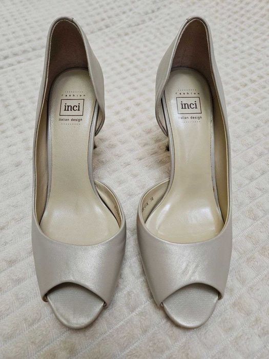 Босоножки кожаные размер 38