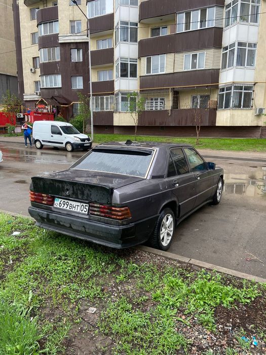 Машина 190 Мерседес