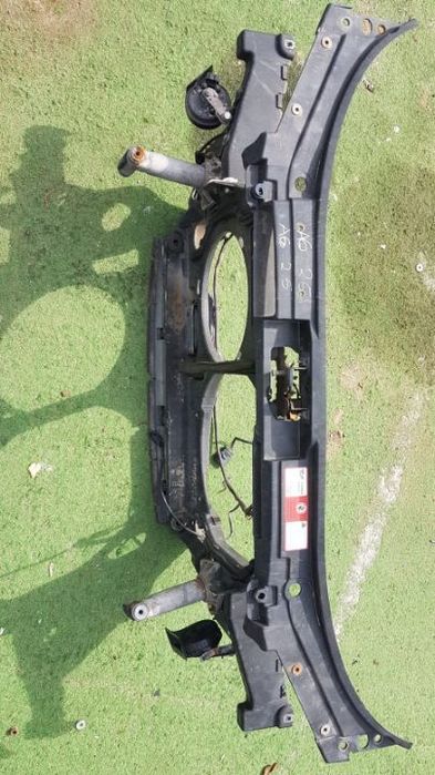 Trager / Tragher / Panou Frontal / Calandru Audi A6 C5 2.5TDI 1997 - 2005