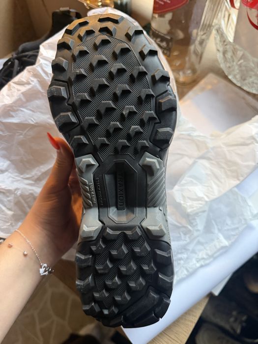 Adidas-terrex (чисто нови)