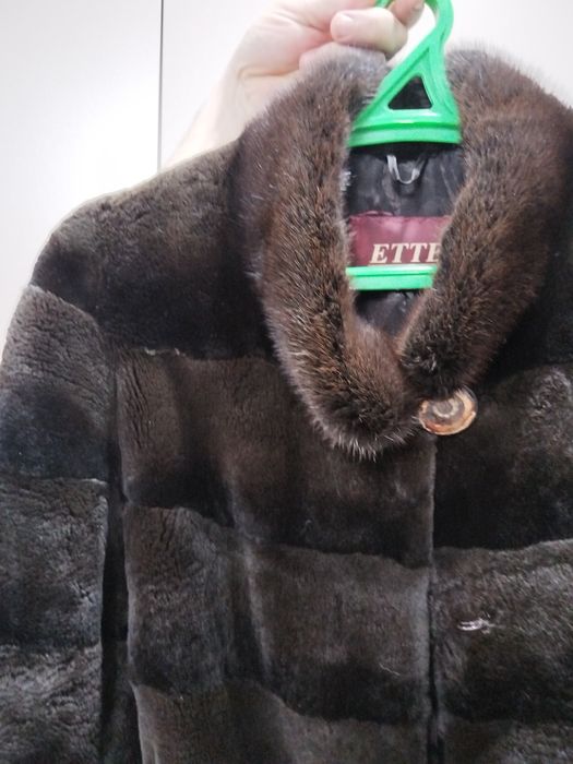 Продам шубу из мутона