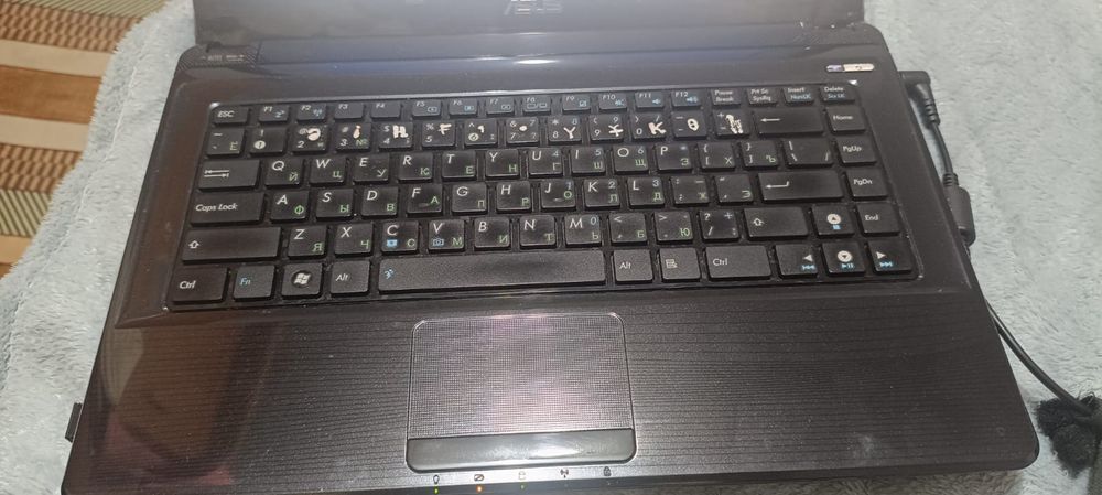 Продам ноутбук асус