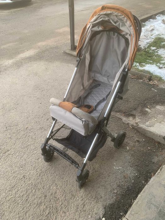 Детская коляска прогулочная