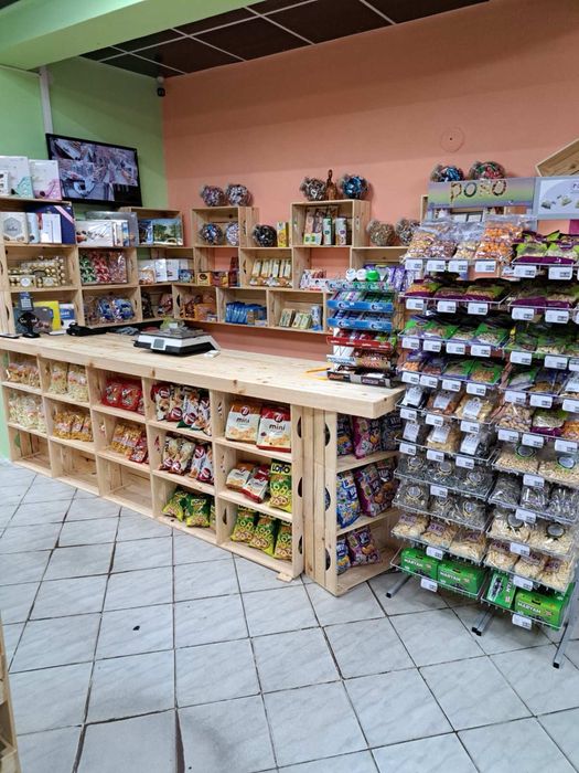 Дървени стелажи за плод и зеленчук