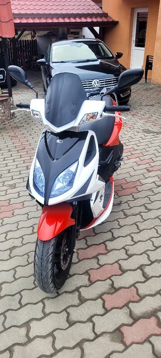 Scuter kymco super 8 an 2010