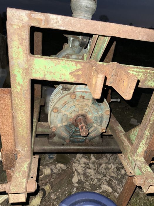 Pompa irigat la priza tractorului