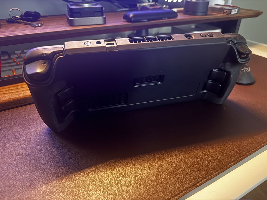 Steam Deck OLED 512gb + case Skull and Co
