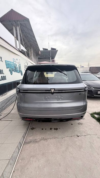 Deepal S09 seriy sotuvda tayyor