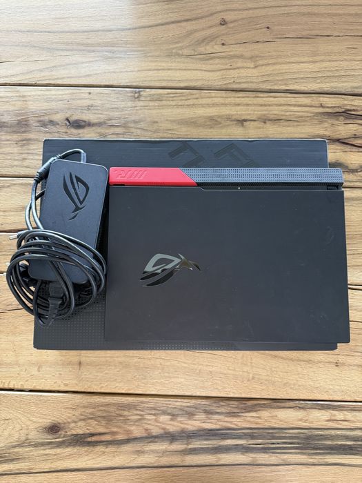 Leptop Gaming Asus ROG STRIX G513QY
