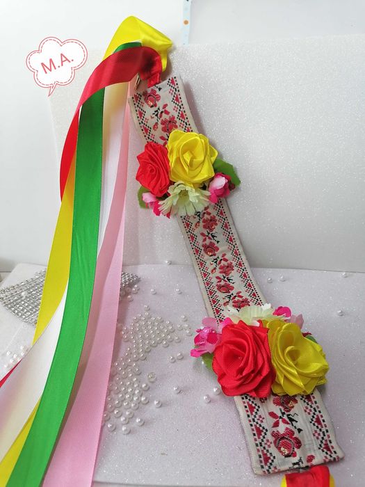 Косичник с ленти и цветя , различни варианти