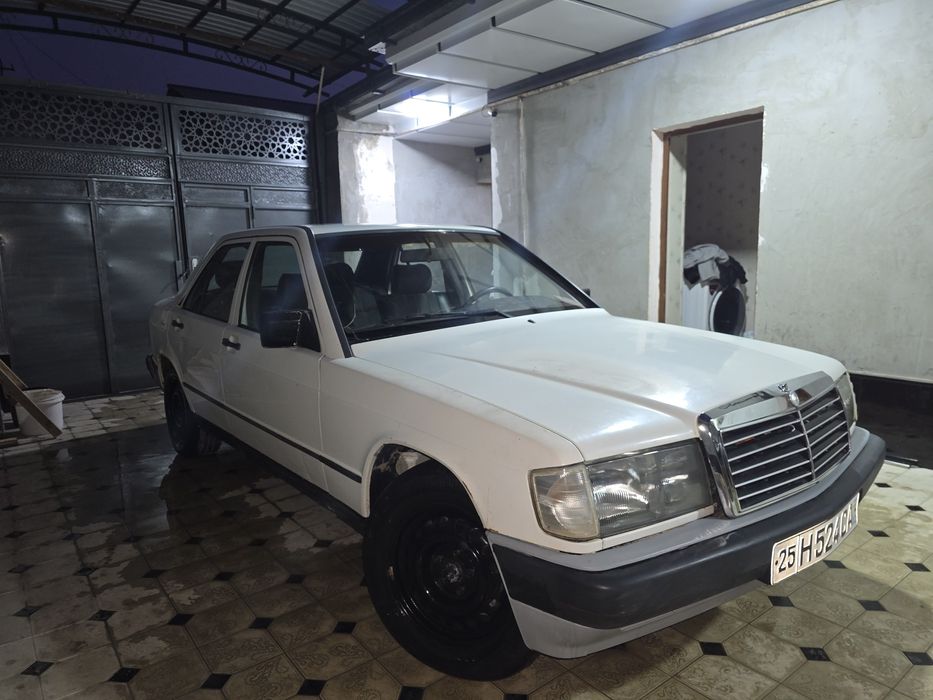 Mersedes benz 190 E