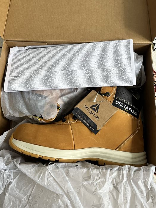 Спец ботинки Delta Plus 42р новые