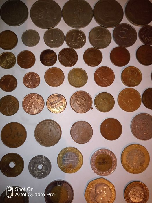 Коллекция винтажных и современных иностранных монет