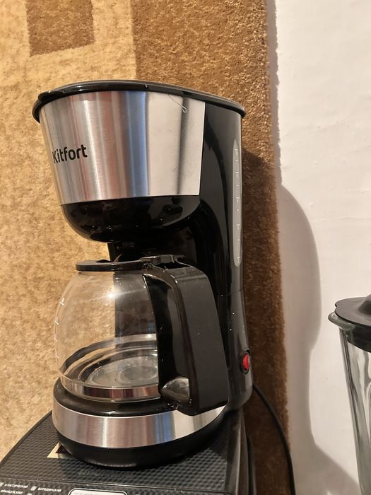 Продам кофеварку капельную Kitfort