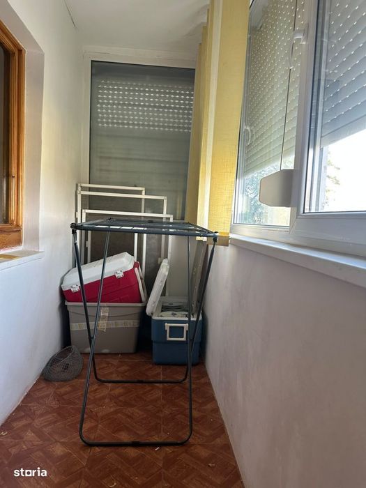 - Buzaului B-uri! Apartament 3 camere, etaj 2.