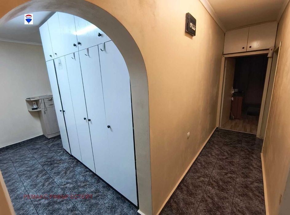 Тристаен апартамент за продажба кв. Хъшове, гр. Русе