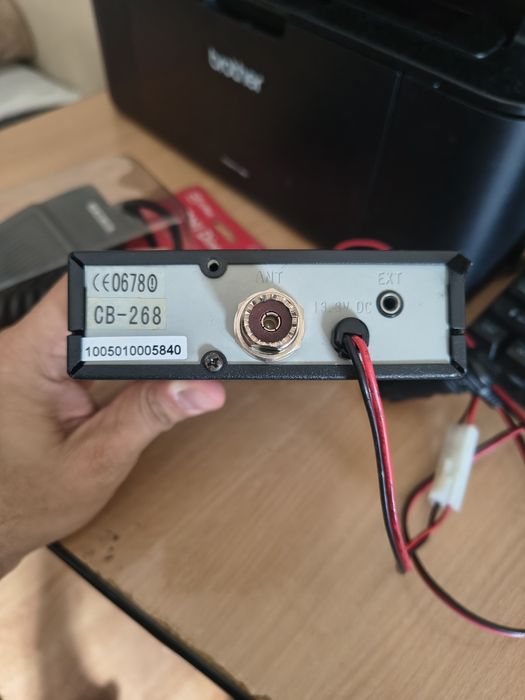 Statie radio CB auto
