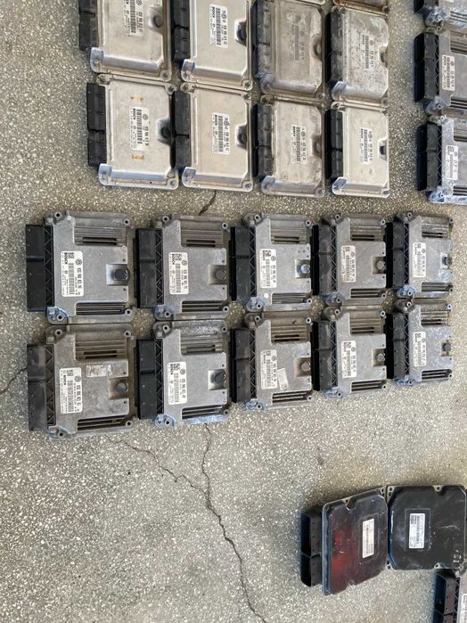 Компютър еку ecu електронен блок двигател Туран 1.9тди 105кс BXE