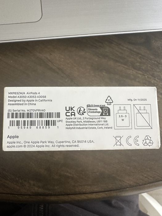 Vand casti airpods 4