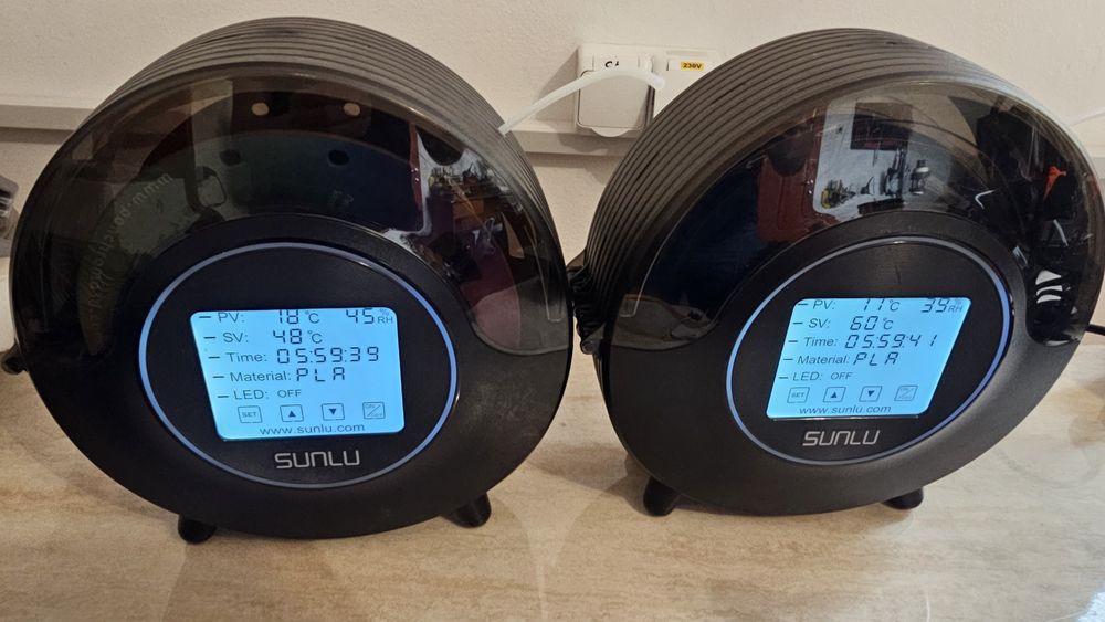Imprimante 3D Prusa Mini+ (4 buc) + Sunlu Dryer S2 (2 buc) – întreținute, ideale pentru business / hobby