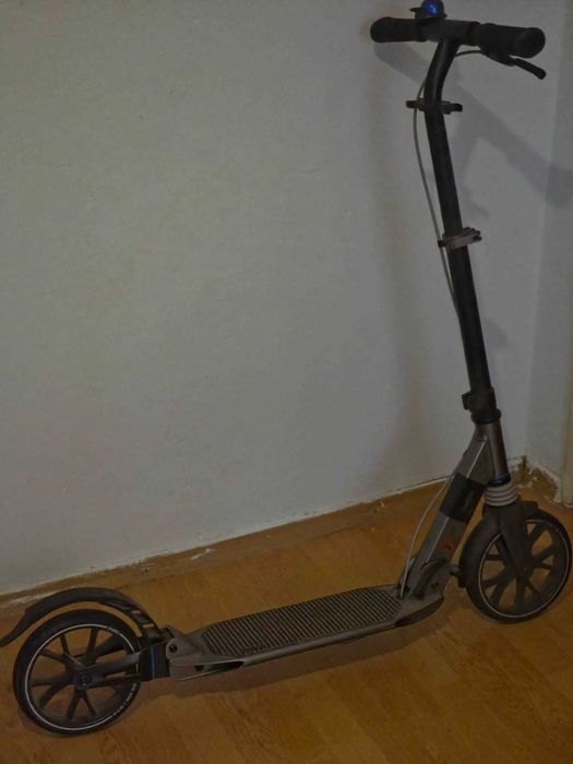 trotineta copii , suspensie fata , frana fata , pliabila foarte putin folosita