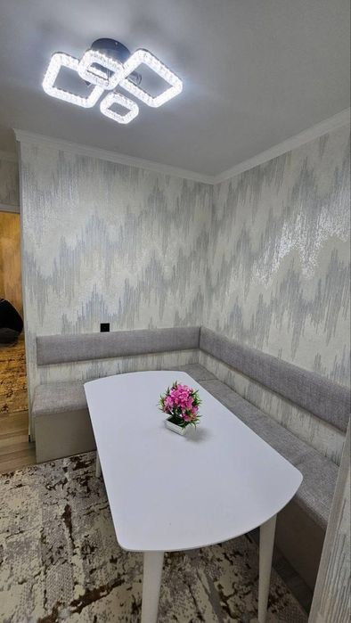 Чиланзар 25 1/1/5 кирпич 2*6 балкон