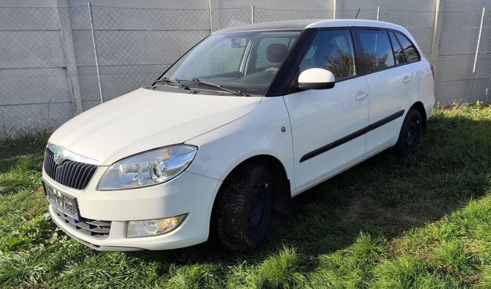 Dezmembrez / Dezmembrari / Piese Skoda Fabia 2 1.6 tdi CAY 2011