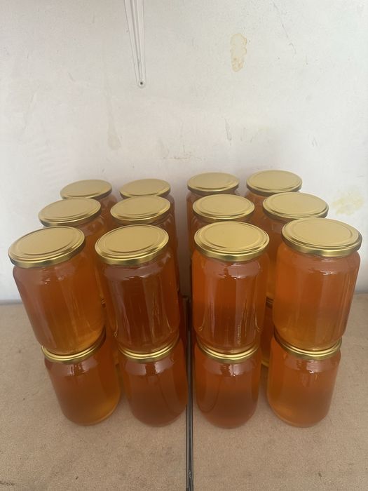 Чист натурален пчелен мед от Средна гора