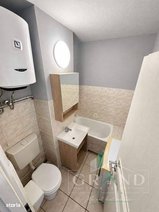 Garsoniera | Balcon inchis | Etaj intermediar | Marasti–zona Rasarit